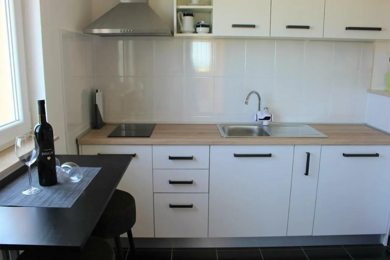 Apartment Horizont Apartman Kukci